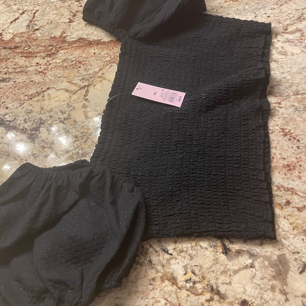 Wild Fable woman’s cropped smock top. XXL